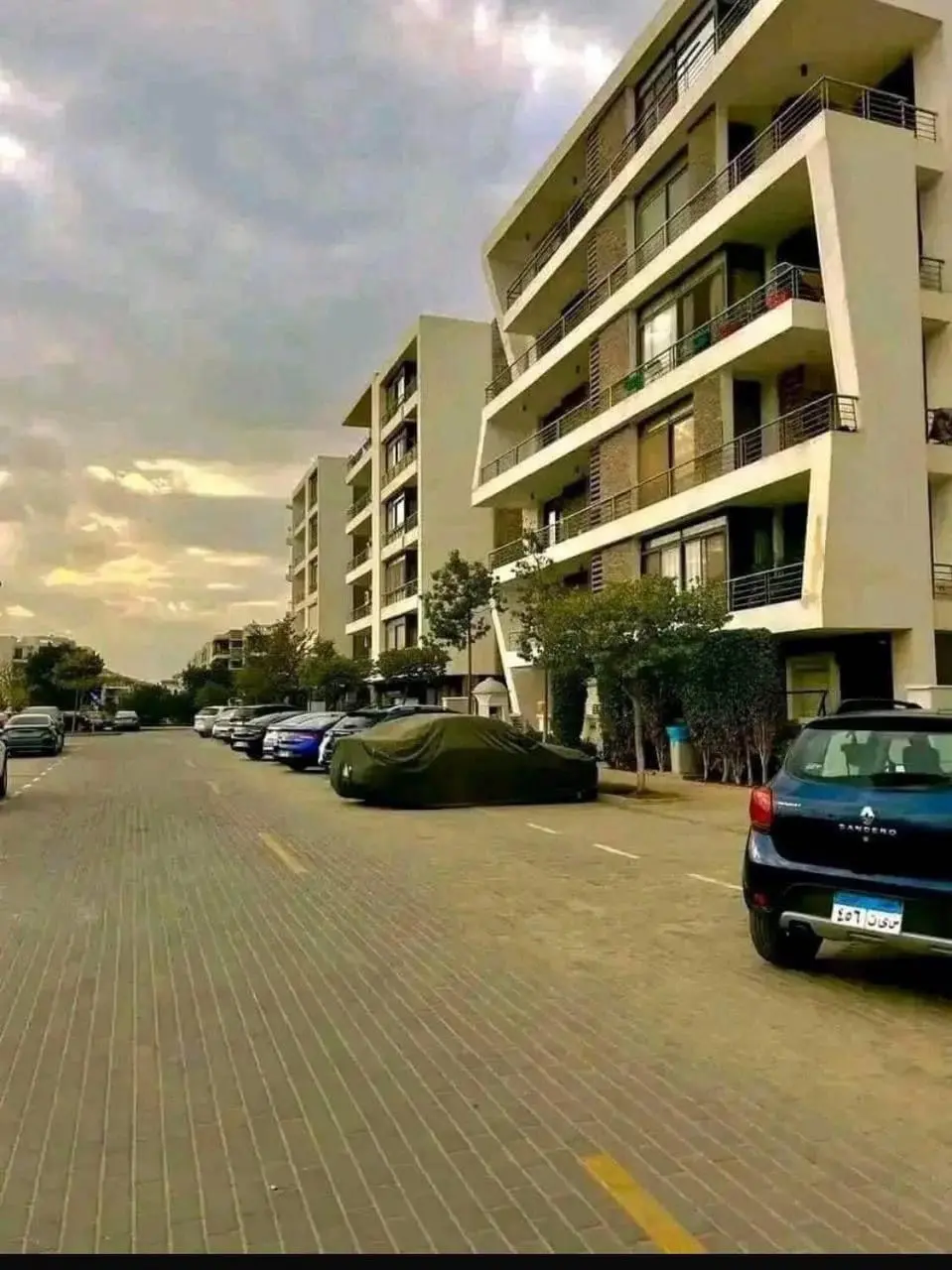 مميزات وعيوب تاج سيتي القاهرة الجديدة 2025